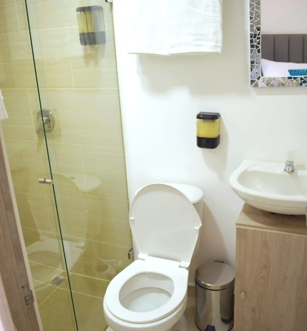 Appartamento Loft Entero Privado 25 Mts Medellín Colombia